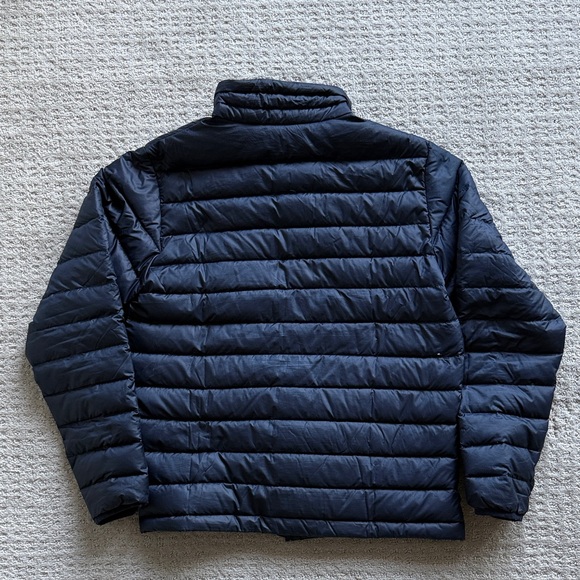 Patagonia Big Kids 16-18 Dark Blue Navy Puffer Jacket - Picture 4 of 4